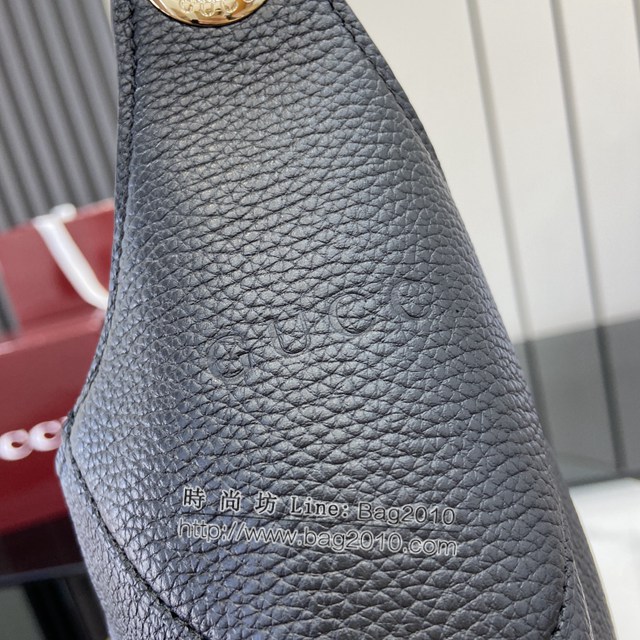 Gucci專櫃古馳最新款Body雙鎖扣中號肩背包 jh2040型號：820169